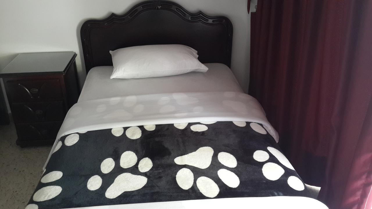 פריירה Hotel Ejecutivo מראה חיצוני תמונה