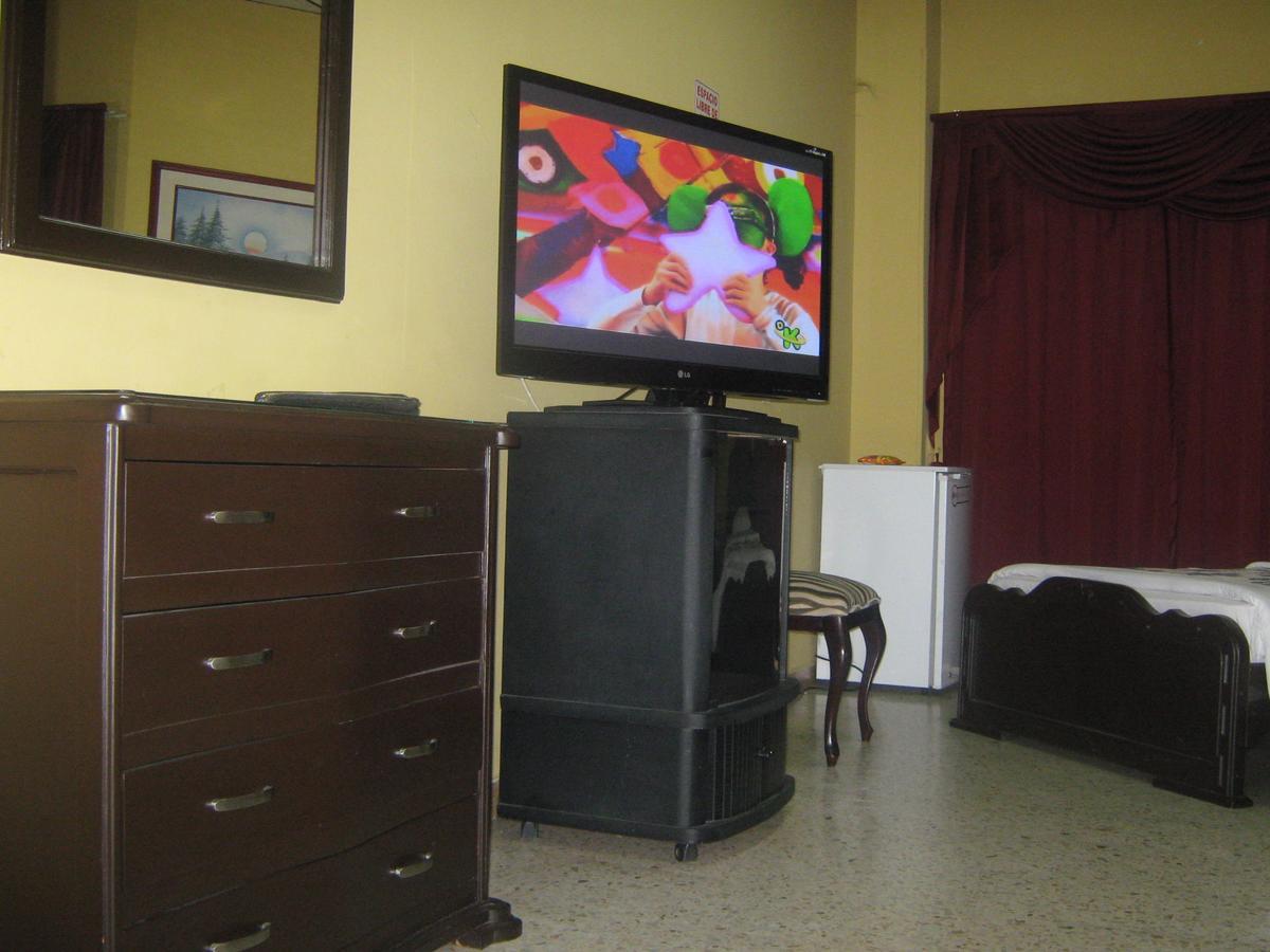 פריירה Hotel Ejecutivo מראה חיצוני תמונה